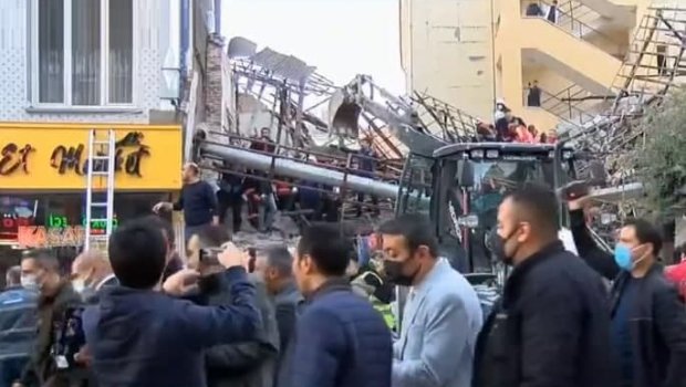 Türkiyədə bina çökdü - Dağıntılar altında qalanlar var - VİDEO - YENİLƏNİB