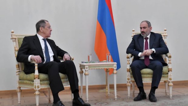 Paşinyan Lavrovun sözünü yerə saldı – Sorosun adamını vəzifədən çıxartmır