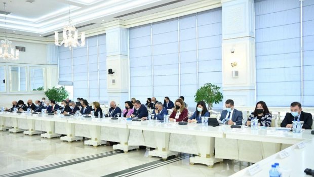 Milli Məclisin 5 komitəsində dövlət büdcəsi müzakirə edildi - FOTO