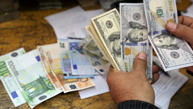 Dollar və avronun bu günə olan MƏZƏNNƏSİ