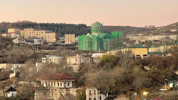Rusiyalı hərbi ekspert Şuşanın yeni görüntülərini yaydı – FOTO