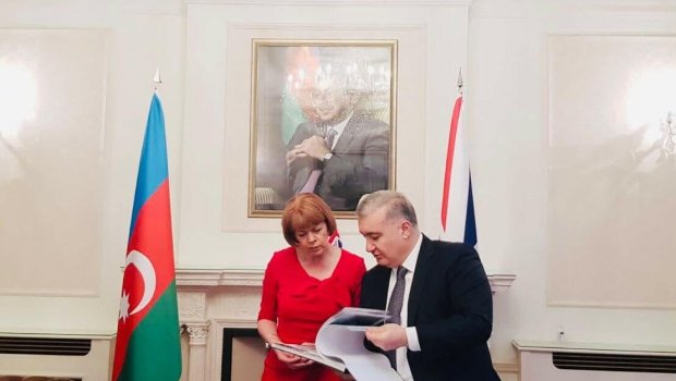 Səfirimiz britaniyalı nazirlə nəyi müzakirə etdi? – QƏFİL GÖRÜŞ - FOTO
