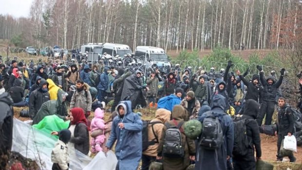 Miqrantlar Polşa-Belarus sərhədini qanunsuz keçməyə çalışdı – SAXLANILDILAR
