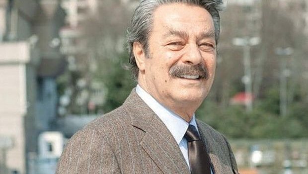 Kadir İnanır reanimasiyadadır - Vəziyyəti qəfil pisləşib