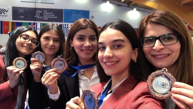Qadın şahmatçılarımızdan bürünc medal - Avropa çempionatında