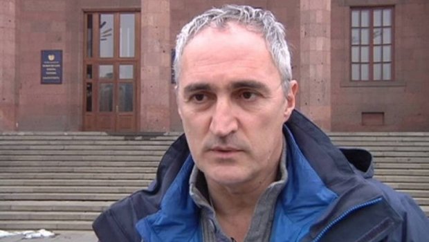 Erməni rejissor: “Rusiya parçalanır, biz özümüzü xilas etməliyik” - VİDEO