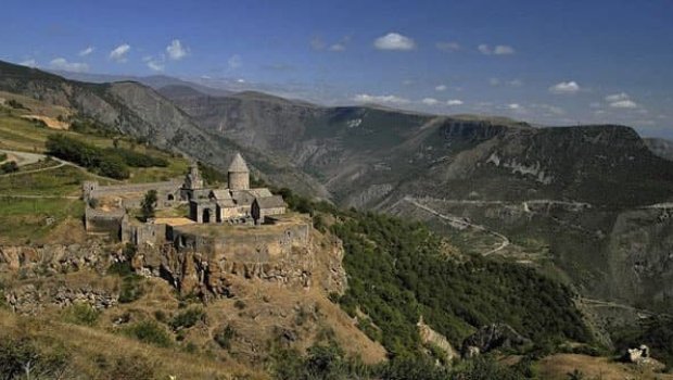 Sabiq deputat: “Zəngəzurda 5 erməni kəndi blokadaya düşüb”