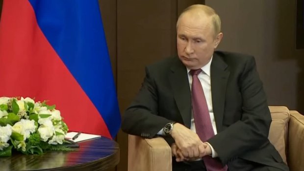 Putin İlham Əliyev və Paşinyanla görüşdən sonra Təhlükəsizlik Şurasının üzvlərini qəbul edəcək