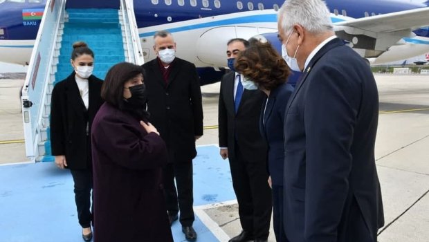 Sahibə Qafarova Türkiyəyə getdi