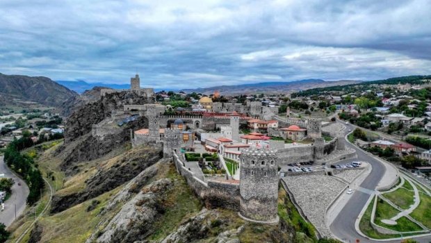 Gürcüstanda ermənilər yenidən aktivləşir – Fransa səfiri Cavaxetiya erməniləri ilə nə müzakirə edib?