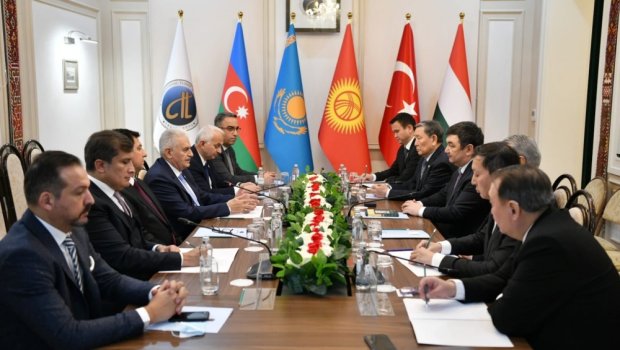 Binəli Yıldırım Nur-Sultanda Türk dünyasının inteqrasiyasını müzakirə etdi