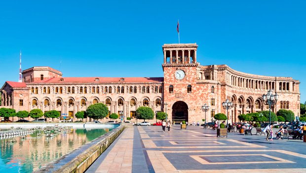 İran şirkətləri İrəvandakı sərgiyə qatıldı – Tehran yenə Ermənistanın yanındadır