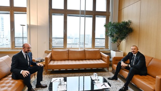 Dövlət başçısı Avropa İttifaqı lideri ilə sərhəd məsələsindən danışdı