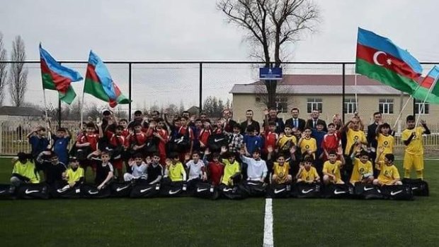 Elxan Məmmədov İsmayıllıda meydançanın açılışında - FOTO