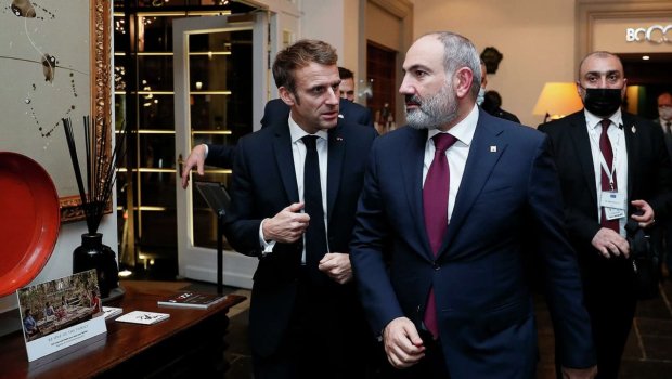 “Biz erməniləri heç vaxt tərk qoymayacağıq” - Makron Paşinyanla görüşün VİDEOSUNU yaydı