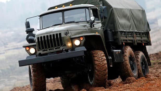 Ermənistanda hərbi maşın qəzaya uğradı - Əsgər öldü