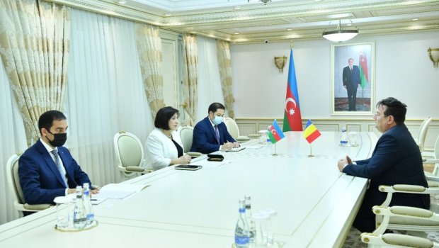 Spiker rumıniyalı səfirlə görüşdü - FOTO