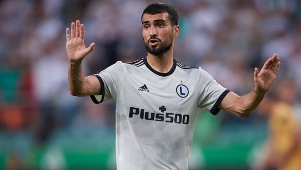 Mahir Emreliyə 2 milyonluq TƏKLİF 