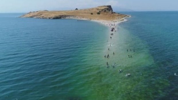 Türkiyənin ən böyük gölü dayazlaşır