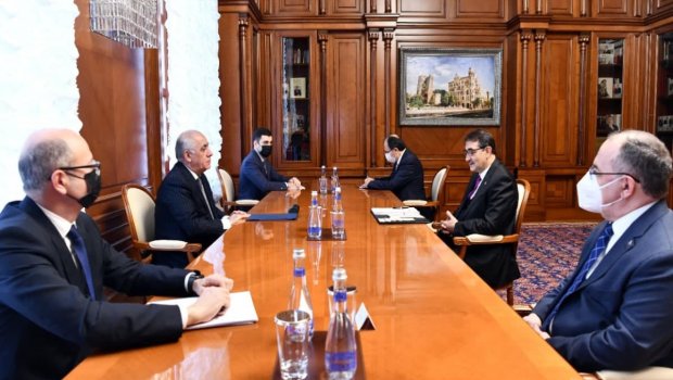 Əli Əsədov türkiyəli nazirlə nəyi müzakirə etdi?