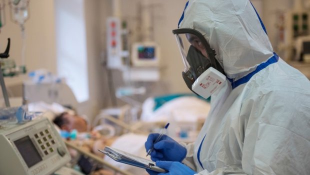 Türkiyədə koronavirusdan ölənlərin sayı azaldı