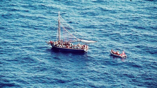 Yunanıstanda qayıq batdı, 16 miqrant öldü
