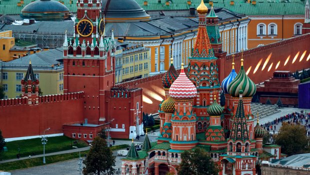 Kreml ikitərəfli görüşə imkan yaradacaqmı? - Sankt-Peterburqdan GÖZLƏNTİLƏR