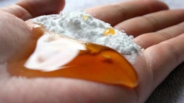 Soda ilə balı qarışdırın - Möcüzə dərman olacaq