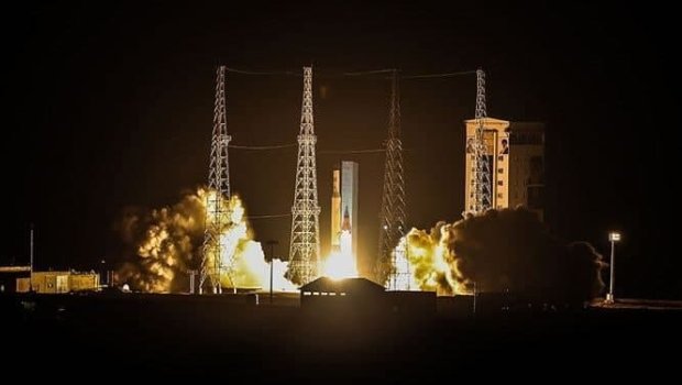 İranın kosmosa buraxdığı raket faydalı yükü orbitə çıxara bilmədi
