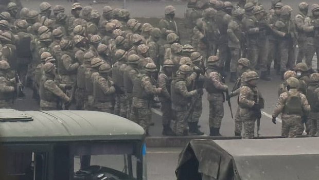 Almatıda öldürülən 13 polisdən ikisinin başı kəsilib - YENİLƏNİB - VİDEO
