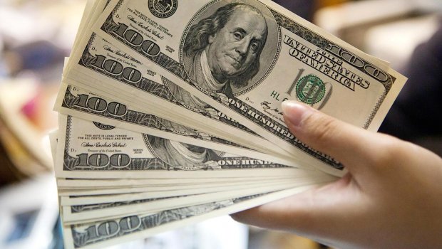 Banklarda dolların alış qiyməti bahalaşdı - FOTO