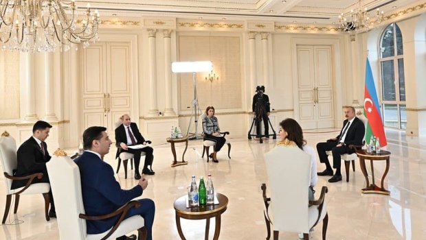 İlham Əliyev yerli televiziya kanallarına müsahibə verdi - VİDEO