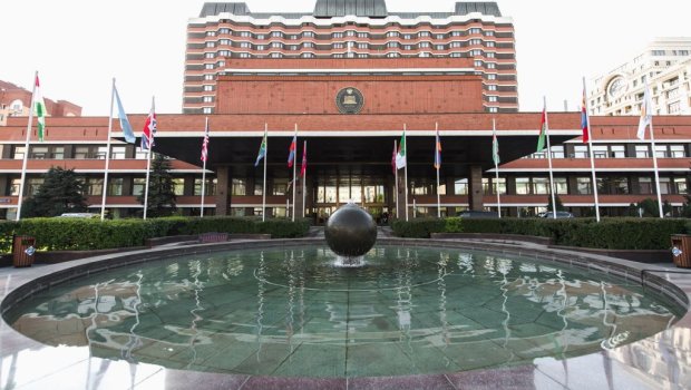 “Prezident - Otel”də iki erməni liftdən düşərək ölüb