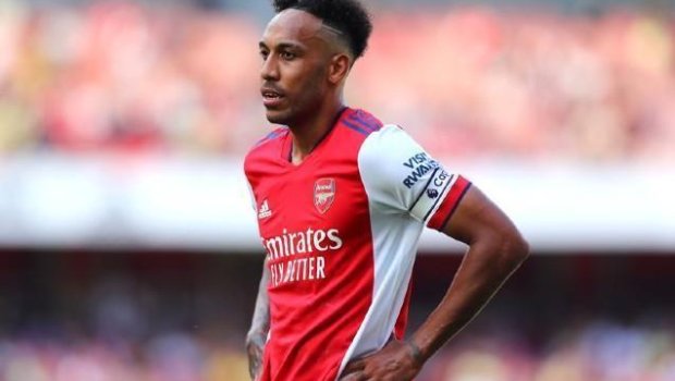 Məşhur futbolçunun ürəyində problem AŞKARLANDI 