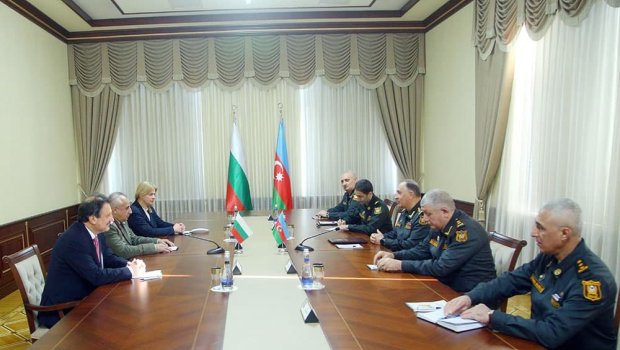 Kərim Vəliyev Bolqarıstan Hərbi Akademiyasının rəisi ilə görüşdü - FOTO