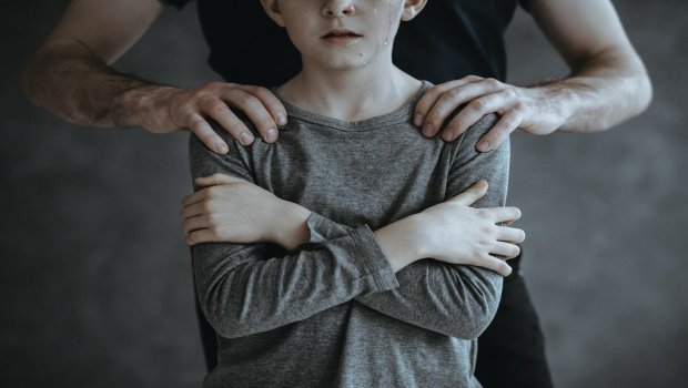 Pedofillərə ömürlük həbs cəzası veriləcək – Bu ölkədə qanun hazırlanır