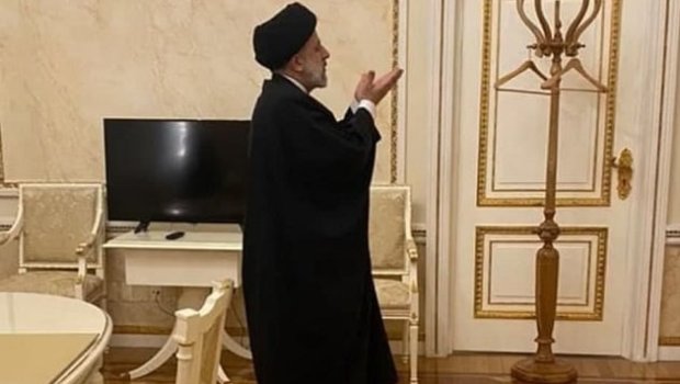 İran Prezidenti Kremldə namaz qıldı - FOTO