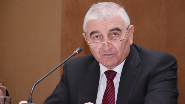 Məzahir Pənahov boş deputat yerlərinə təkrar seçki BARƏDƏ: “Niyə narahat olursunuz?”