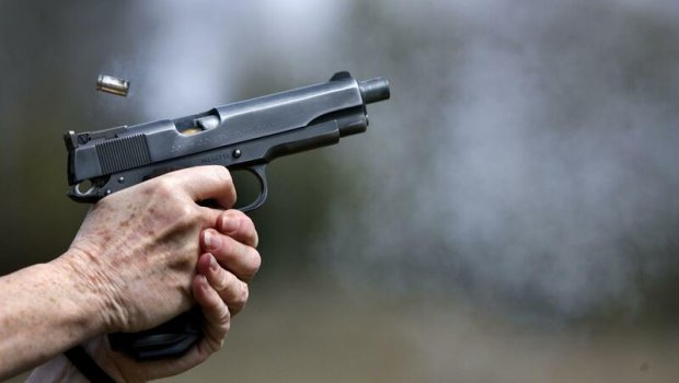 Rusiyada azərbaycanlılarla yerli sahibkarlar arasında ATIŞMA - YARALANANLAR VAR