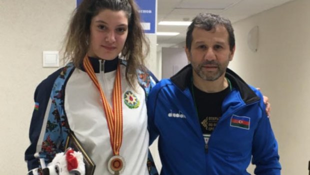 Güləşçimiz Birgül Soltanova Rusiyada bürünc medal qazandı