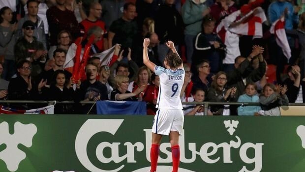 Bu ölkədə futbolçulara analıq məzuniyyəti veriləcək - FOTO