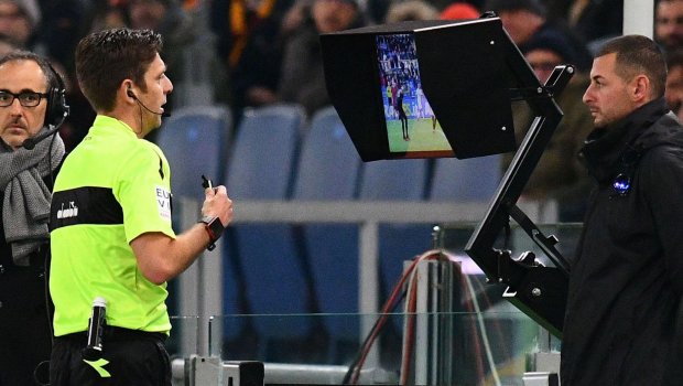 Azərbaycan futbolunda VAR-ın tətbiqi ləngiyir – Çip problemi 