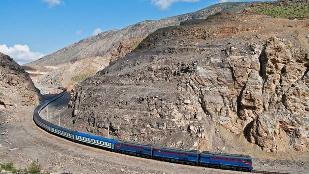 Moskva və İrəvan regionda nəqliyyat kommunikasiyalarının blokadadan çıxarılmasını müzakirə etdi