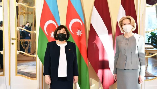 Sahibə Qafarova latviyalı həmkarı ilə görüşdü - FOTO