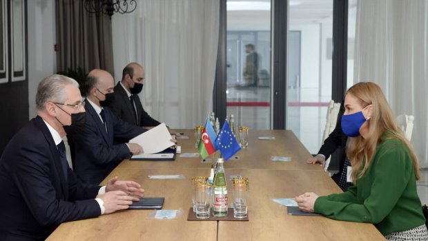 Kadri Simson azərbaycanlı nazirlə görüşdən yazdı