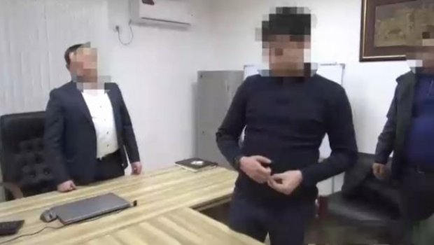 Fırıldaqçılar özlərini prezidentin qohumu kimi təqdim etdilər -  Qırğızıstanda film kimi OLAY
