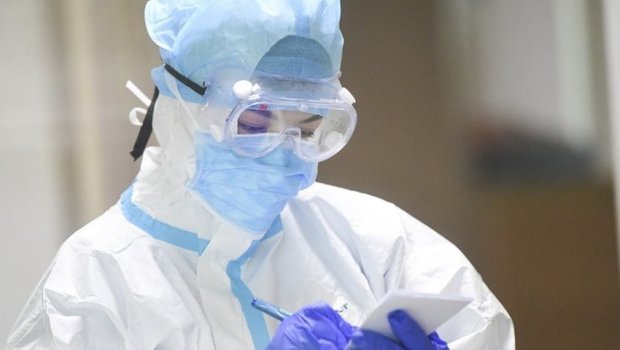 Dünyada koronavirusa yoluxma hallarının sayı 400 milyona çatır