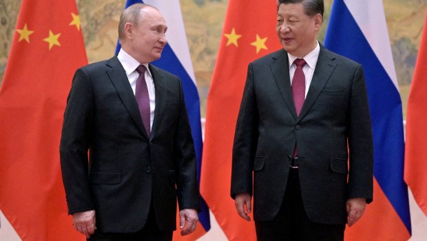 Putin və Çin lideri Pekində niyə bir-birinin əlini sıxmayıb?