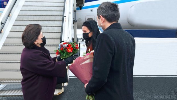Sahibə Qafarova Estoniyaya getdi