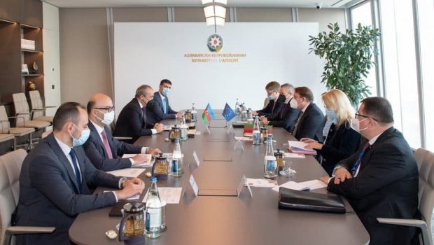 Mikayıl Cabbarov Avropa Komissiyasının komissarı ilə nəyi müzakirə etdi? – FOTO
